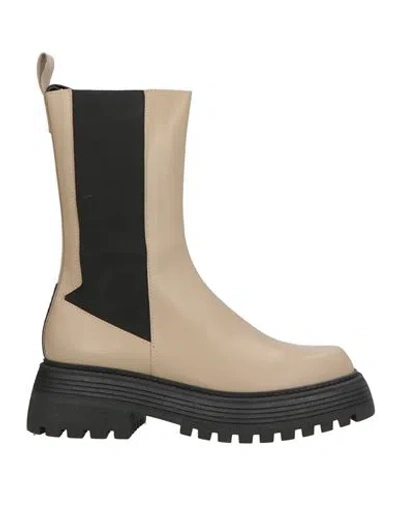 3juin Woman Ankle Boots Beige Size 9.5 Soft Leather In Multi