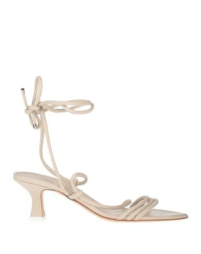 3juin Woman Thong Sandal Off White Size 6 Leather