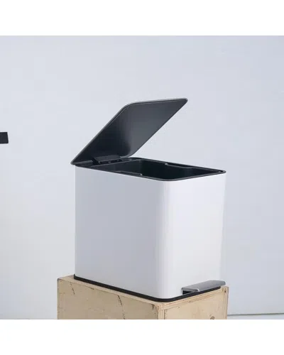 4 Supply 15l Trash Can In White