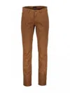40 Weft Chino Pants In Marrone