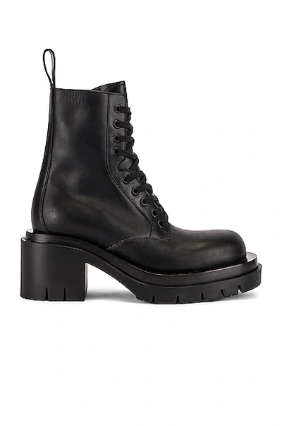 Bottega Veneta Leather Lug Ankle Boots 70 In Black