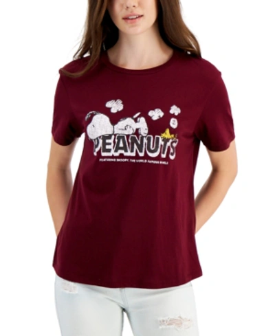 Peanuts Juniors' Snoopy Logo T-shirt In Zinfandel