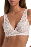 HANRO LUXURY MOMENTS LACE WIRELESS BRA,71465