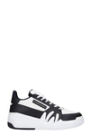 Giuseppe Zanotti Talon Low-top Sneakers In Black And White
