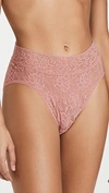 Hanky Panky Signature Lace French Briefs In Chai