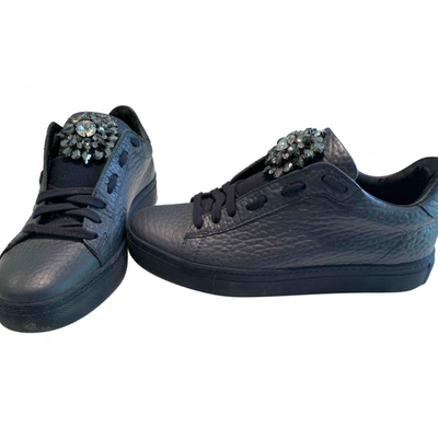 Pre-owned Stokton Leather Trainers In Black