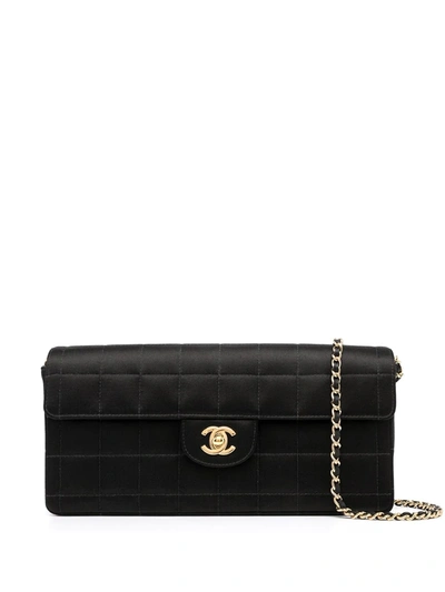 Pre-owned Chanel 2002 Choco Bar Cc Turn-lock Shoulder Bag In 黑色