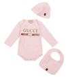 GUCCI BABY品牌标识棉质连体紧身衣、帽子与围兜套装,P00584799