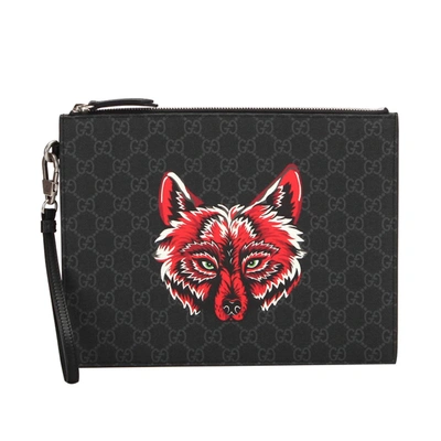 Gucci Gg Supreme Wolf Clutch Bag In Black