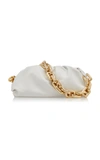 Bottega Veneta The Chain Pouch Leather Shoulder Bag In White