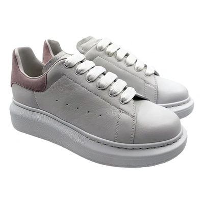 Pre-owned Alexander Mcqueen Leather Trainers In White