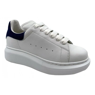 Pre-owned Alexander Mcqueen Leather Trainers In White