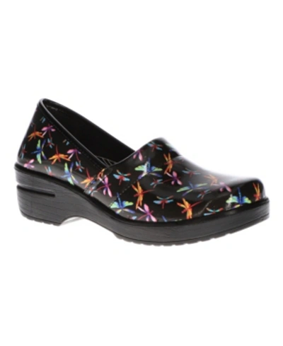 Easy Street Women's Tiffany Slip Resistant Clogs Women's Shoes In Dragonfly Patent