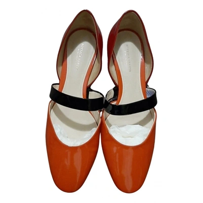 Pre-owned Bottega Veneta Leather Ballet Flats In Orange