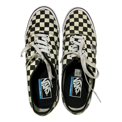 Pre-owned Vans Cloth Low Trainers In Black