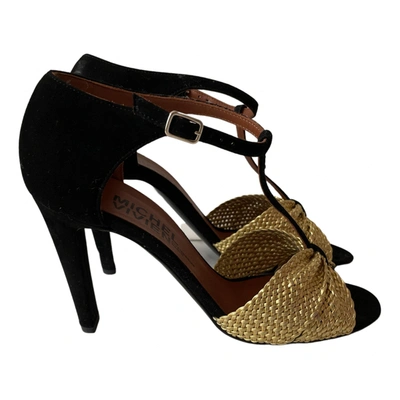 Pre-owned Michel Vivien Leather Sandals In Gold