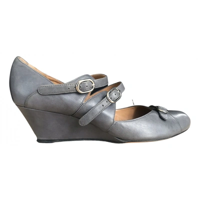 Pre-owned Chloé Leather Sandals In Grey