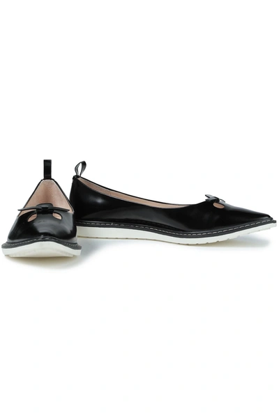 The Marc Jacobs Cutout Polished Leather Point-toe Flats In Black