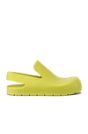 Bottega Veneta Men's Puddle Rubber Clog Sandals In Seagrass