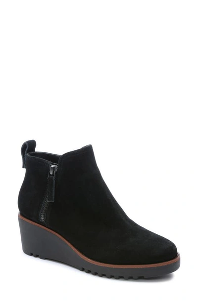 Sanctuary Women's Evolve Wedge Booties In Black Suede