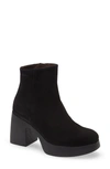 Wonders Lightweight Fashion Suede Boot In Black