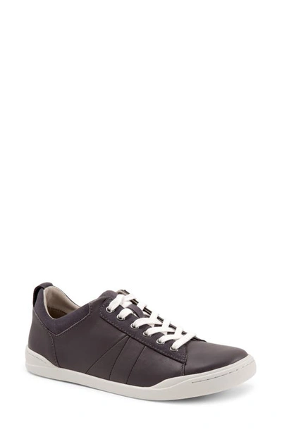 Softwalkr Athens Sneaker In Grey