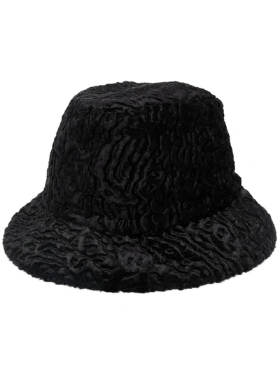 Flapper Textured Bucket Hat In Black