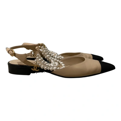 Pre-owned Chanel Slingback Leather Sandals In Beige