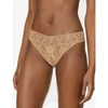 Hanky Panky Cross-dyed Signature Lace Original-rise Thong In Taupe-vanilla- Nude 01