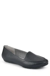 CLIFFS BY WHITE MOUNTAIN GRACEFULLY LOAFER