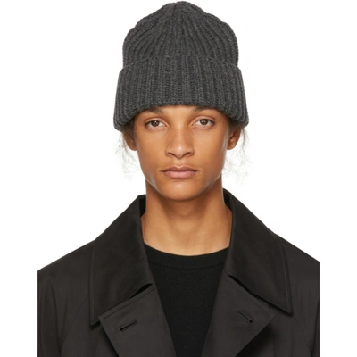 The Row Dibbo Ribbed Cashmere Beanie In Dark Grey