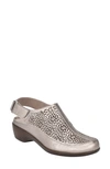 Easy Spirit Dawn Slingback Clog In Latte Leather