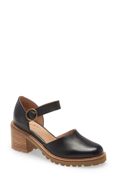 Seychelles Lock And Key Pump In Black