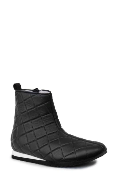 Amalfi By Rangoni Renata Bootie In Black Parmasoft Leather