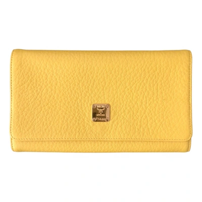 Pre-owned Mcm Leather Clutch Bag In Yellow
