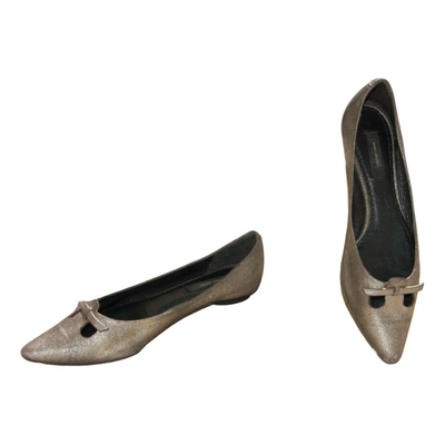 Pre-owned Marc Jacobs Leather Ballet Flats In Metallic
