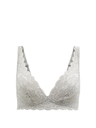 Hanro Luxury Moments All Lace Soft Cup Bra In Essential