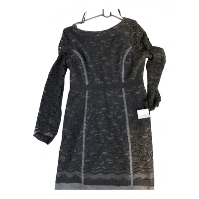 Pre-owned Tara Jarmon Lace Mid-length Dress In Black