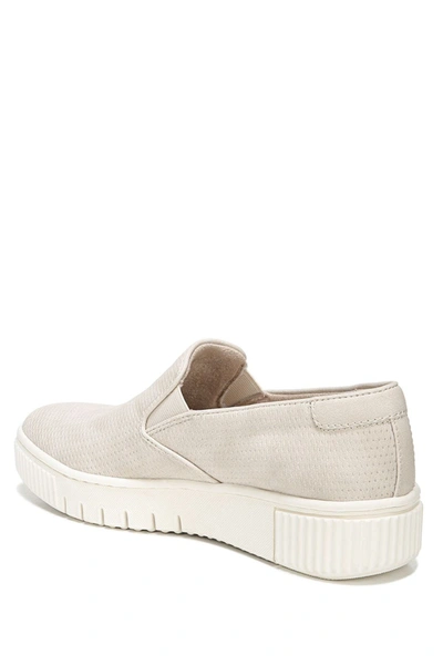 NATURALIZER TIA PLATFORM SLIP-ON SNEAKER 