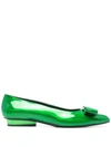 Ferragamo Viva Bow Ballerina Shoes In Grün