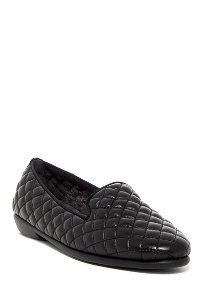 Aerosoles Betunia Smoking Slipper In Black Quilted Leather