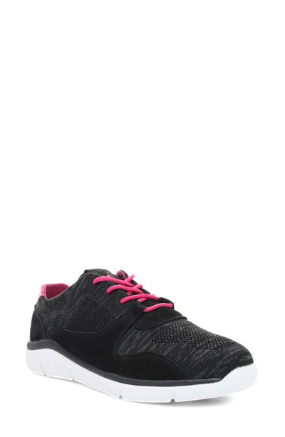 Propét Sarah Sneaker In Black/pink