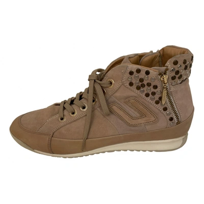 Pre-owned Cesare Paciotti Trainers In Beige