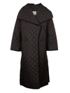 Totême Signature Oversized Quilted Recycled Shell Coat In 200