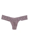 Hanky Panky Signature Lace Low Rise Thong In Dusk