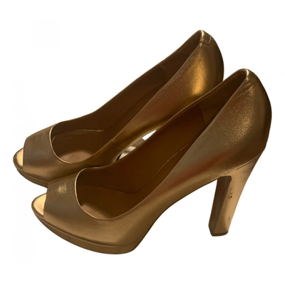Pre-owned Marc By Marc Jacobs Leather Heels In Gold