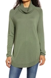 Caslonr Turtleneck Tunic Sweater In Green Sorrel