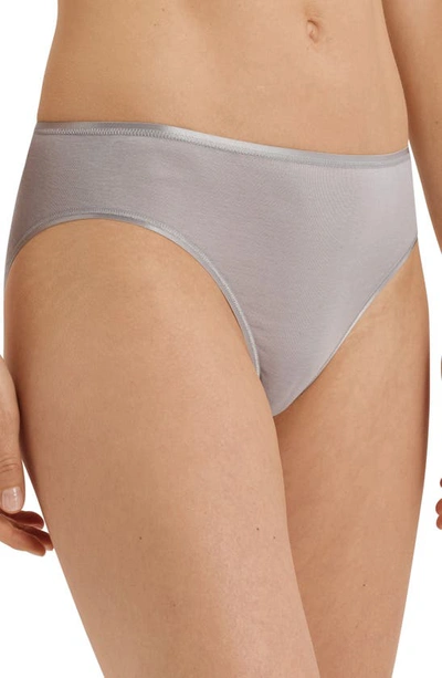 Hanro Cotton Seamless High-cut Full Briefs In Essential