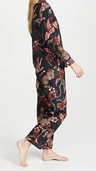 Desmond & Dempsey Women's Long Soleia Pajama Set Navy
