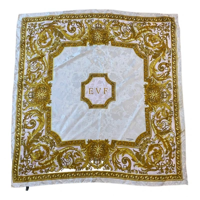 Pre-owned Diane Von Furstenberg Silk Handkerchief In Gold